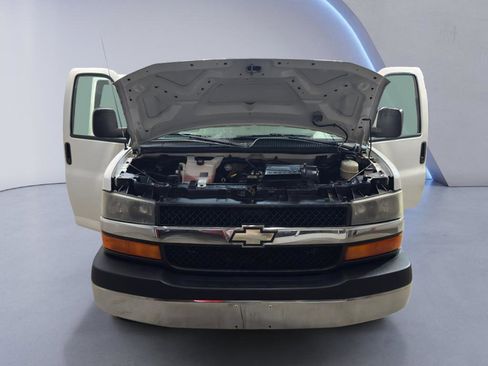 Used 2014 Chevrolet Express 3500 LT w/ LT Preferred Equipment Group image 9