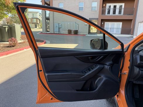 Used 2019 Subaru Crosstrek 2.0i Premium AWD/4WD image 13