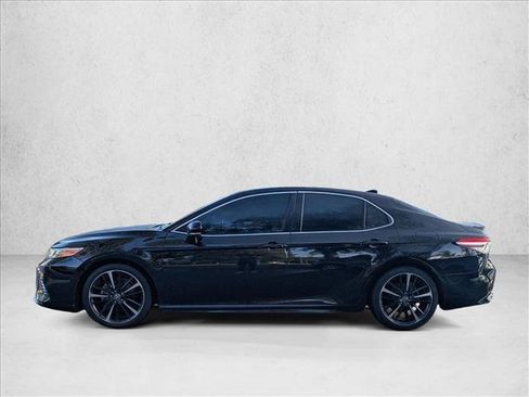 Used 2020 Toyota Camry XSE w/ Navigation Package FWD image 2