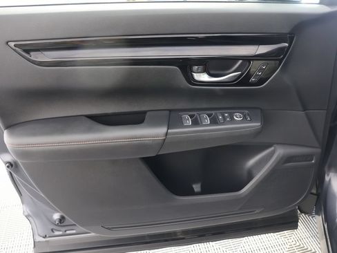 Used 2025 Honda CR-V Sport Touring image 27