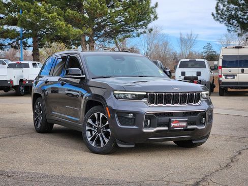 Used 2022 Jeep Grand Cherokee Overland image 1
