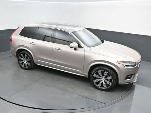 Certified 2024 Volvo XC90 B5 Plus image 29