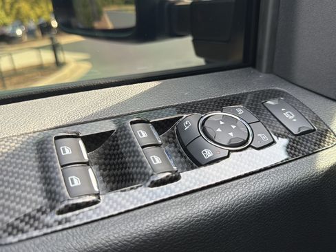 Used 2021 Ford F250 Lariat w/ Lariat Ultimate Package AWD/4WD image 52