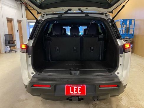 Used 2023 Nissan Pathfinder Rock Creek image 22