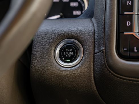 Used 2021 GMC Yukon XL Denali image 23