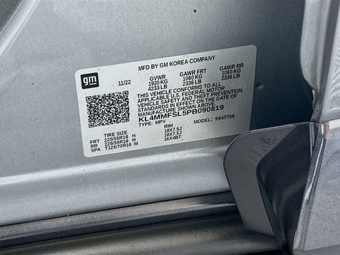 Used 2023 Buick Encore GX Essence w/ Experience Buick Package FWD image 30
