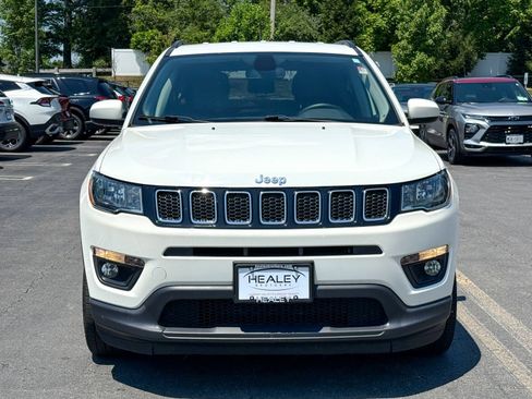 Used 2020 Jeep Compass Latitude w/ Cold Weather Group AWD/4WD image 2