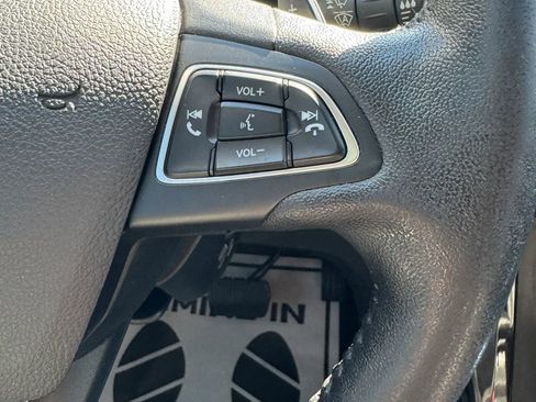 Used 2017 Ford Escape Titanium w/ Equipment Group 301A AWD/4WD image 50