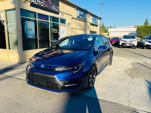 Used 2020 Toyota Corolla SE w/ Carpet Mat Package (TMS) image 10
