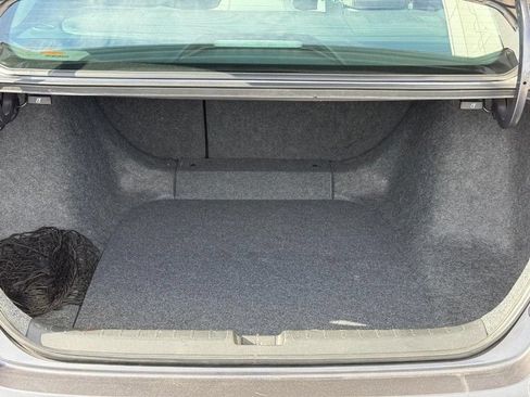 Used 2019 Honda Accord EX-L image 9