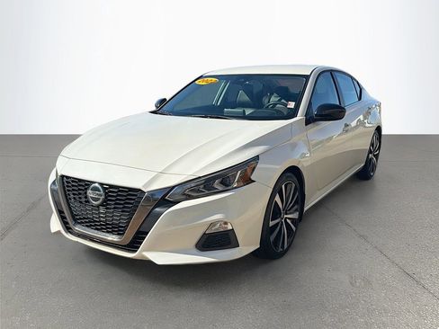 Used 2022 Nissan Altima 2.5 SR FWD image 8