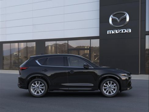 New 2025 MAZDA CX-5 AWD 2.5 S w/ Premium Plus Pkg image 5