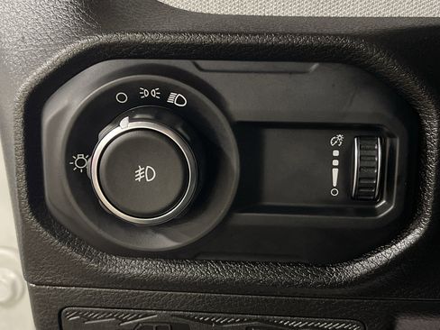 Used 2024 Jeep Wrangler Sport image 19