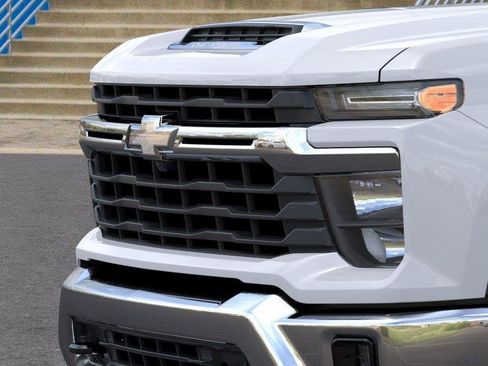 New 2026 Chevrolet Silverado 2500 LT w/ Convenience Package AWD/4WD image 13