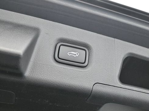 Used 2023 Hyundai Santa Fe SEL image 37