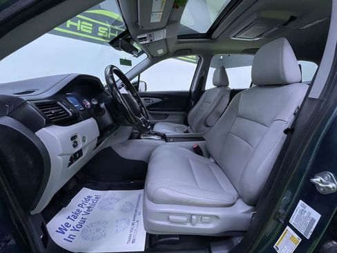 Used 2021 Honda Pilot Touring image 17