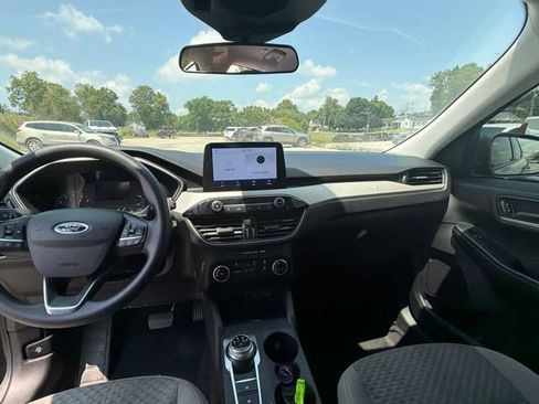 Used 2022 Ford Escape SE AWD/4WD image 11