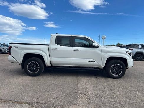 Used 2024 Toyota Tacoma TRD Sport w/ TRD Sport Upgrade Package AWD/4WD image 7