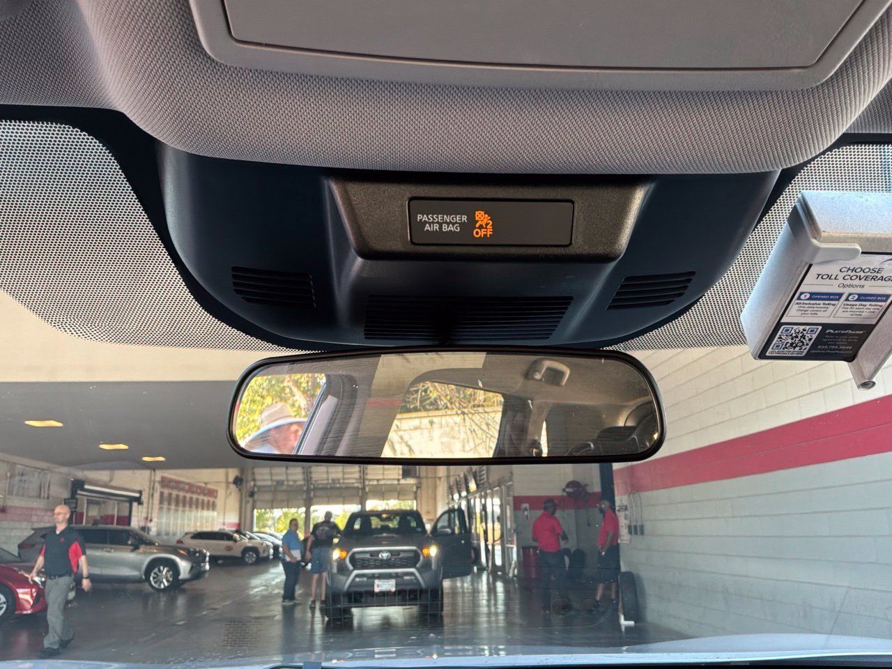 Used 2025 Nissan Rogue SV FWD image 19