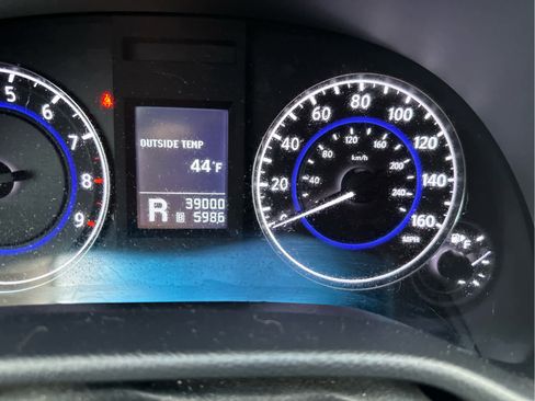 Used 2011 INFINITI G37 Journey w/ Premium Pkg image 10