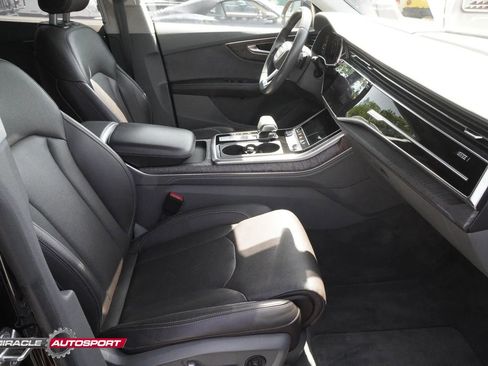 Used 2019 Audi Q8 Prestige image 31