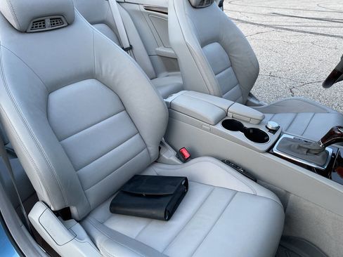 Used 2011 Mercedes-Benz E 350 Cabriolet image 91