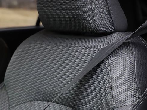 Used 2024 Subaru Crosstrek 2.0i Premium image 14