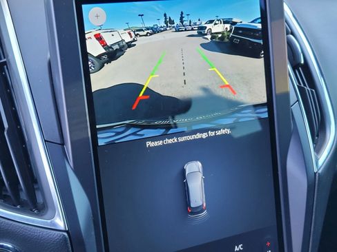 Used 2021 Ford Edge ST image 27