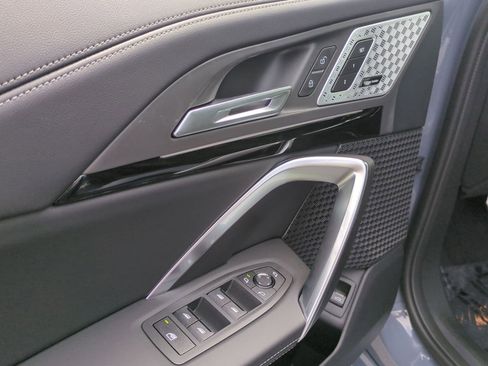 Certified 2025 BMW X1 xDrive28i w/ Technology Package image 14