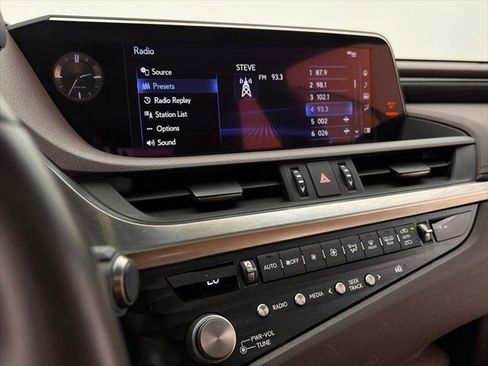 Certified 2021 Lexus ES 350 w/ Premium Package FWD image 23