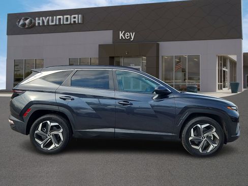 Used 2023 Hyundai Tucson SEL w/ Convenience Package image 3