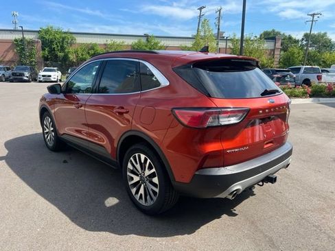 Used 2020 Ford Escape Titanium AWD/4WD image 7