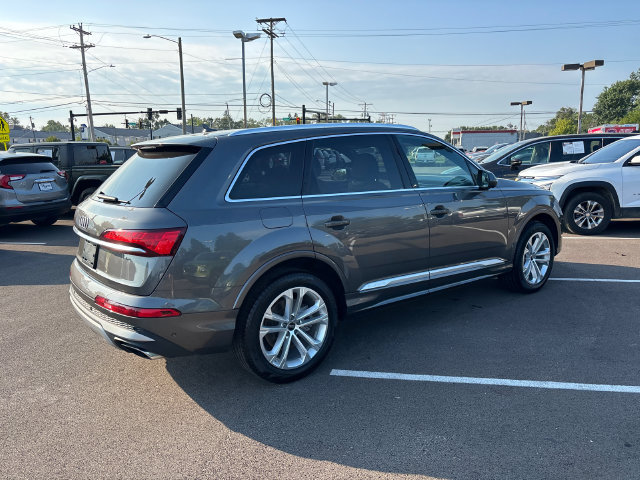 Used 2025 Audi Q7 3.0T Premium Plus AWD/4WD image 30