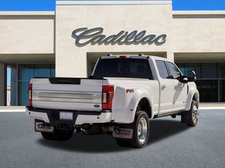 Used 2022 Ford F450 Platinum w/ FX4 Off-Road Package video 3