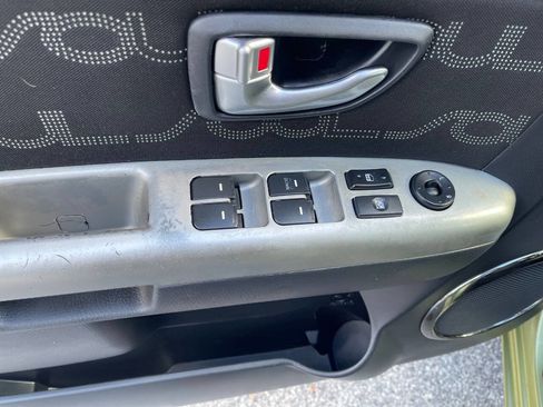 Used 2012 Kia Soul + image 13