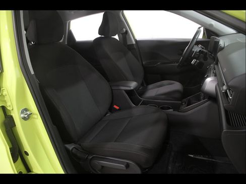 Certified 2024 Hyundai Kona SEL w/ Convenience Package AWD/4WD image 17