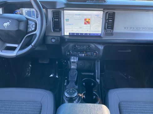 Used 2023 Ford Bronco Outer Banks image 11