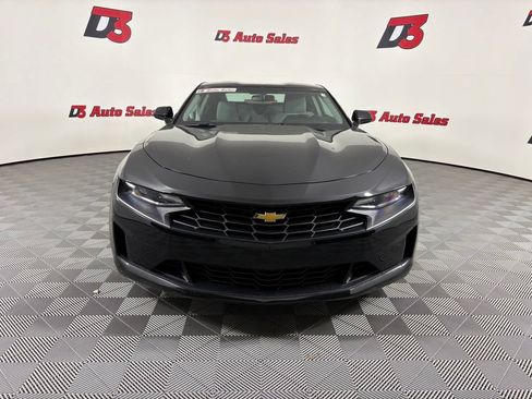 Used 2020 Chevrolet Camaro LT RWD image 11