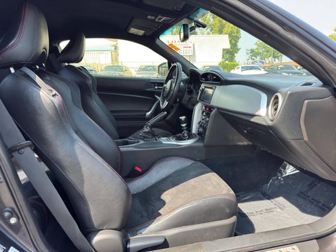 Used 2013 Subaru BRZ Limited w/ Popular Pkg 1B RWD image 13