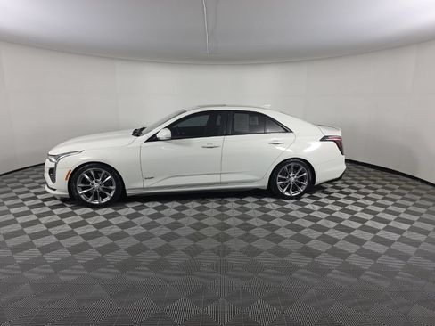Used 2021 Cadillac CT4 V w/ Technology Package RWD image 2