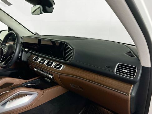 Certified 2025 Mercedes-Benz GLE 350 4MATIC image 26