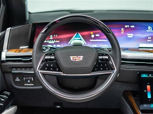 Used 2025 Cadillac Escalade Sport Platinum AWD/4WD image 23