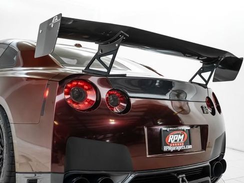 Used 2014 Nissan GT-R Premium AWD/4WD image 13