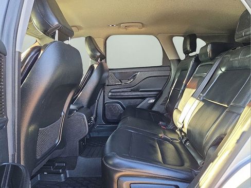 Used 2022 Lincoln Corsair FWD image 15