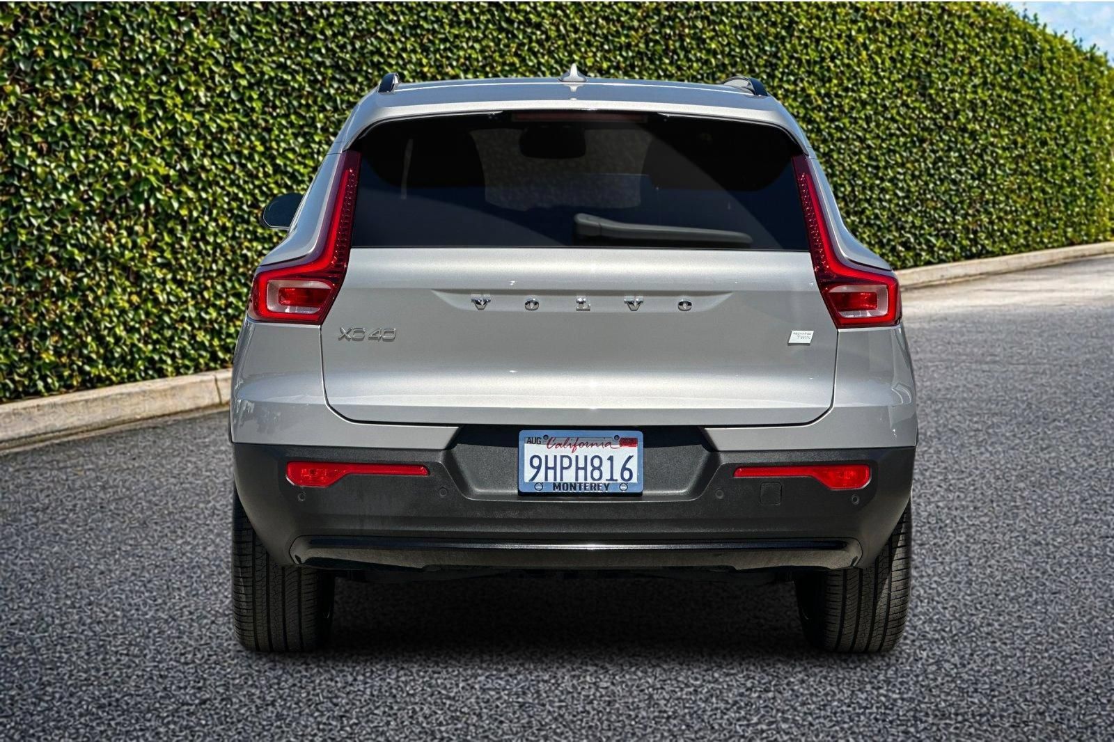 Used 2023 Volvo XC40 Recharge Ultimate w/ Protection Package Premier AWD/4WD image 5