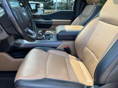 Used 2021 Ford F150 Lariat w/ Equipment Group 502A High AWD/4WD image 5