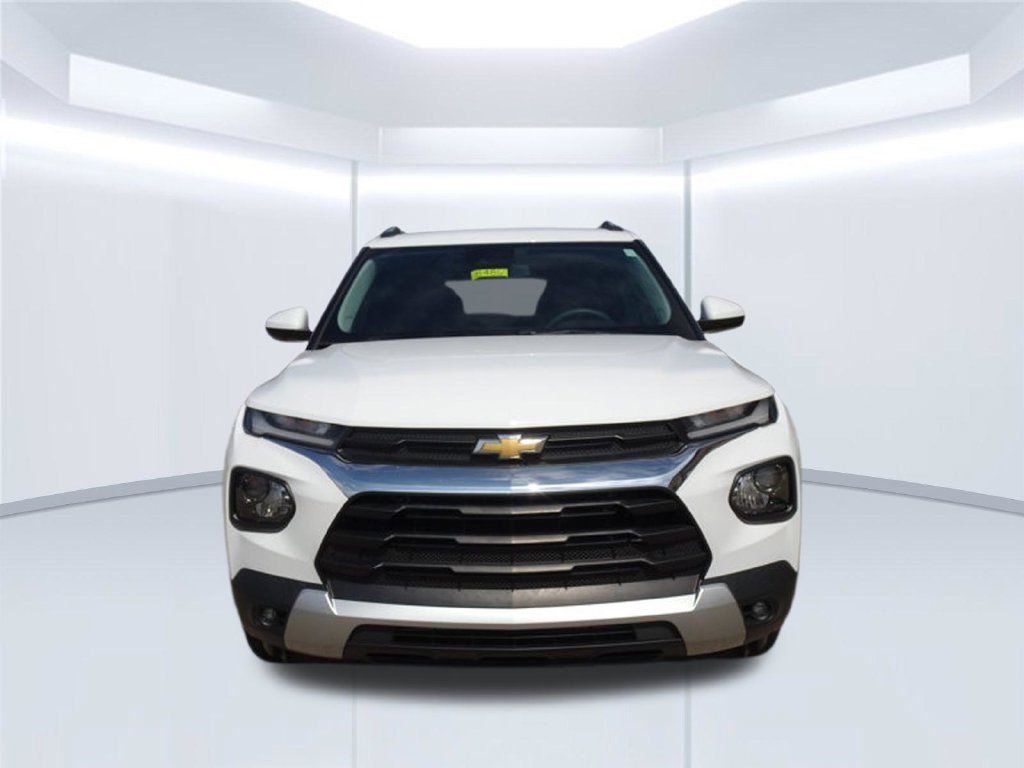 Used 2022 Chevrolet TrailBlazer LT w/ Driver Confidence Package FWD image 9