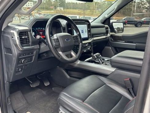 Used 2022 Ford F150 Lariat image 10