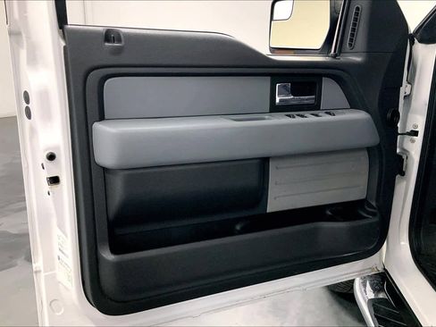 Used 2013 Ford F150 XLT w/ Luxury Equipment Group image 18