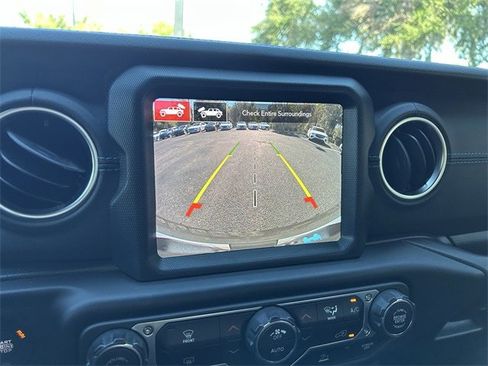 Used 2023 Jeep Wrangler Unlimited Rubicon 4xe image 6